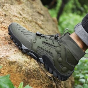 Outdoor Large Size Hiking Shoes Men’s Lightweight High-top