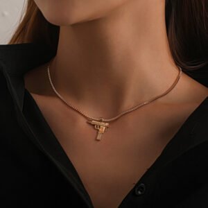 Fashion New Product Uzi Small Pistol Pendant Necklace